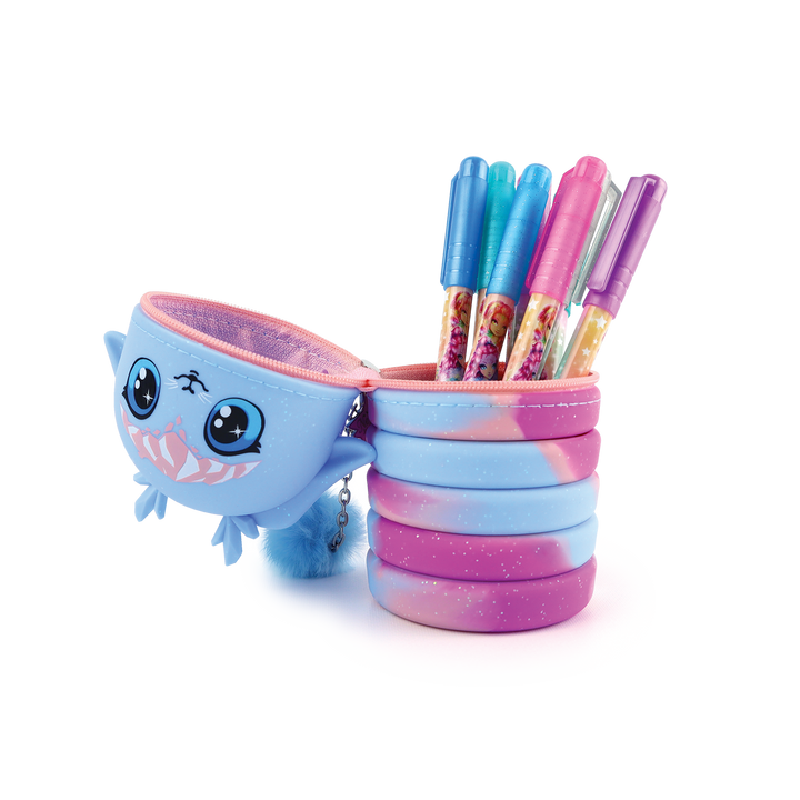 Stand-up pencil case